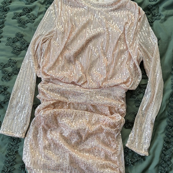 Mock Neck Ruched BodyCon Sequin Dress - Picture 3 of 9